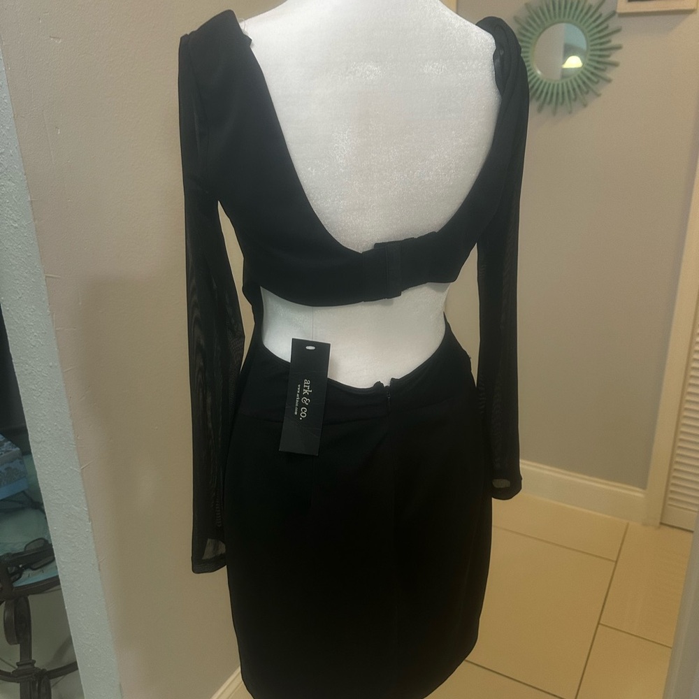 Gorgeous black backless dress